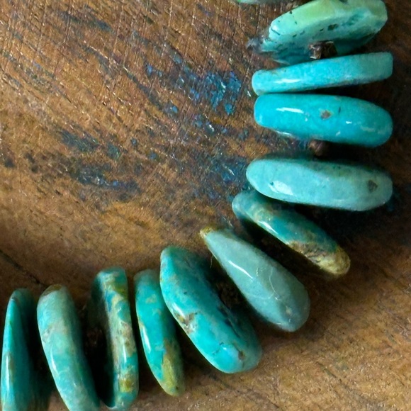 Jes Maharry “To Love” unisex one of a kind turquoise disc bracelet. New in box. - Picture 6 of 11